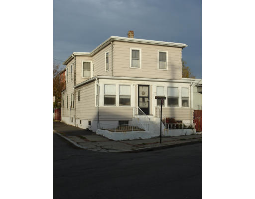 Revere&nbsp;&nbsp;$329000