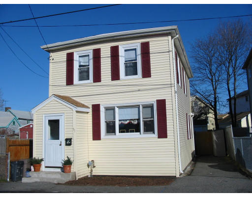 Revere&nbsp;&nbsp;$299000
