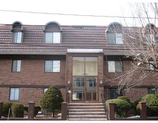 Somerville&nbsp;&nbsp;$220000