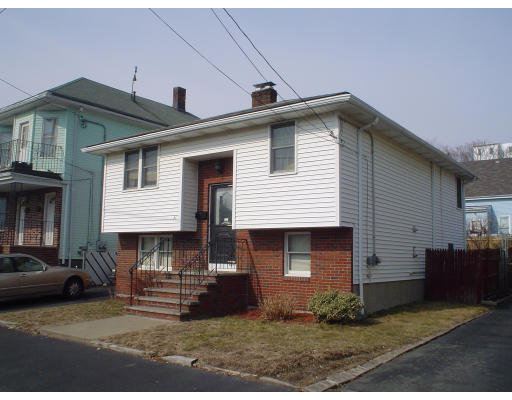 Revere&nbsp;&nbsp;$299000