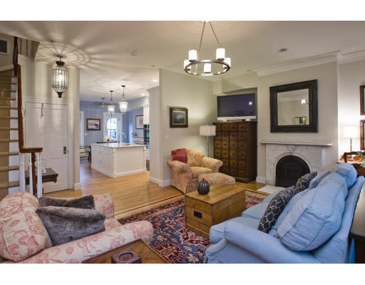 Boston&nbsp;&nbsp;$1375000.00
