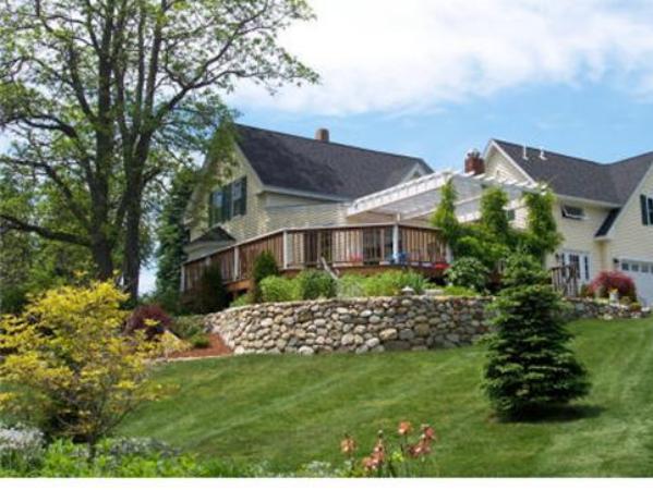 Single Family Home for Sale, ListingId:16246352, location: 575 W Lowell Ave Haverhill 01832