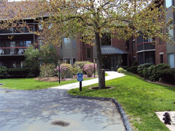 Real Estate for Sale, ListingId:16569182, location: 770 Salisbury St. Worcester 01609