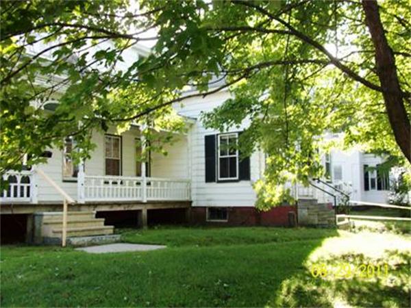 Single Family Home for Sale, ListingId:17949376, location: 22 Pleasant St Templeton 01468