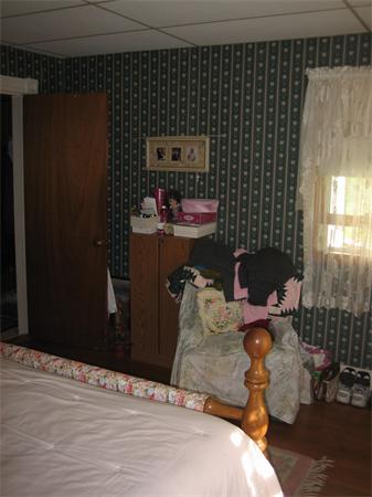 Viewing Image 16
