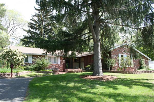Single Family Home for Sale, ListingId:16847353, location: 1 Randall Rd Peabody 01960