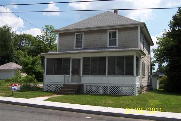 Single Family Home for Sale, ListingId:17083692, location: 5 Lyndale Avenue Webster 01570