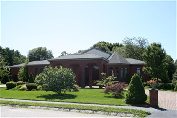 Single Family Home for Sale, ListingId:17090382, location: 4 Thistle Lane Lynnfield 01940