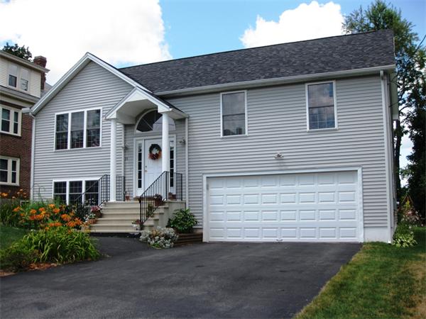 Single Family Home for Sale, ListingId:17147388, location: 35 Bristol Street Worcester 01606