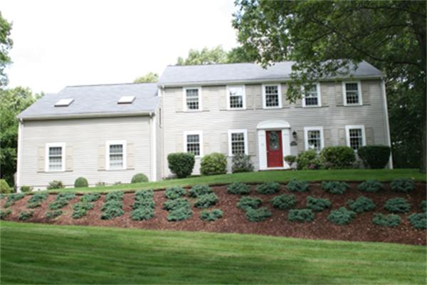 Single Family Home for Sale, ListingId:17211533, location: 17 Bluejay Road Lynnfield 01940