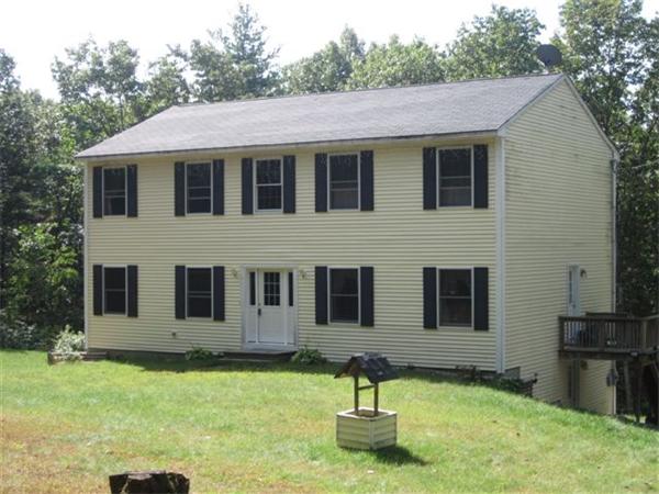 Single Family Home for Sale, ListingId:17219095, location: 37 Bush Hill Road Pelham 03076