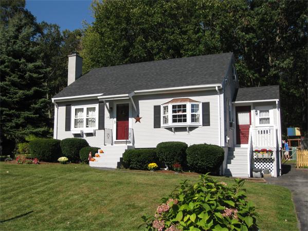 Single Family Home for Sale, ListingId:17222600, location: 43 Manor Rd Shrewsbury 01545