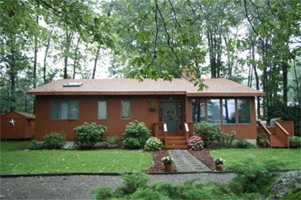Single Family Home for Sale, ListingId:17320843, location: 75 Oak Ridge Terrace Lynnfield 01940