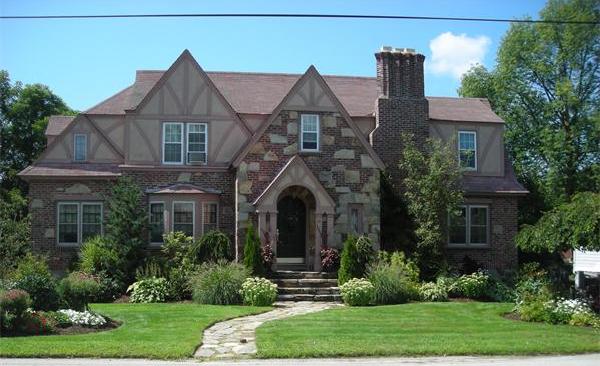 Single Family Home for Sale, ListingId:17320856, location: 44 Highland St Southbridge 01550