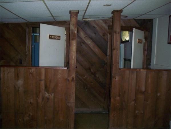 Viewing Image 25
