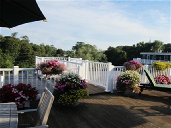 Single Family Home for Sale, ListingId:17345548, location: 25 Cedar St Amesbury 01913