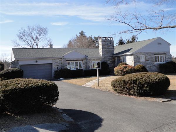 Real Estate for Sale, ListingId:17366063, location: 4 Dennis St Clinton 01510