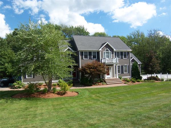 Single Family Home for Sale, ListingId:17485163, location: 1 Woodside Drive Shrewsbury 01545