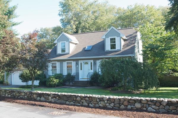 Single Family Home for Sale, ListingId:17490156, location: 67 Grover St Beverly 01915
