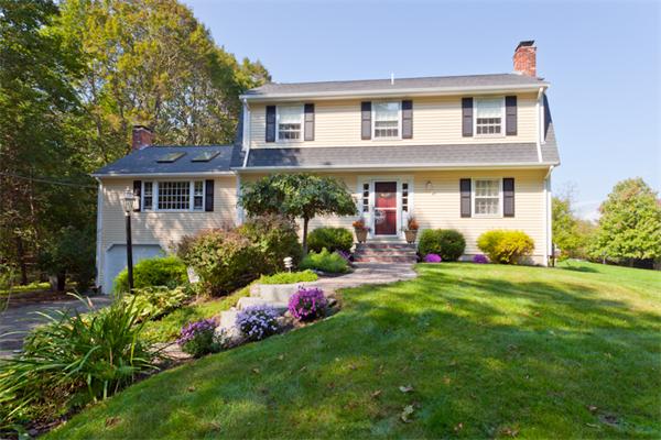 Single Family Home for Sale, ListingId:17517649, location: 18 Howlett Street Topsfield 01983