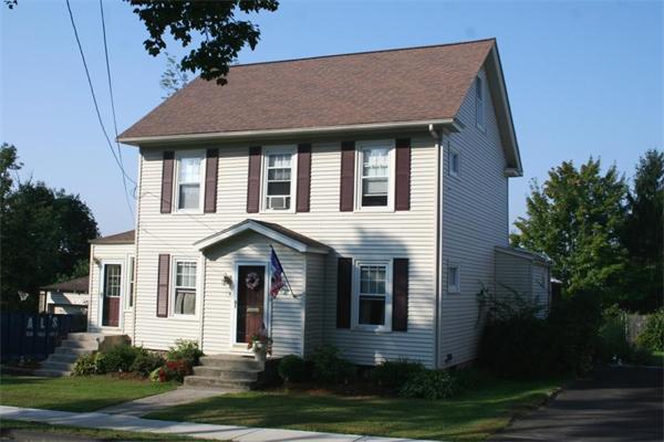 Single Family Home for Sale, ListingId:17527926, location: 189 Beverly Rd Worcester 01605