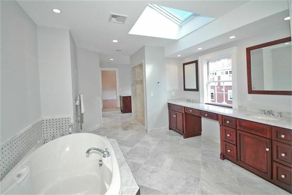 Viewing Image 10