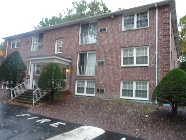 Single Family Home for Sale, ListingId:17735301, location: 110 Boylston Ln Lowell 01852