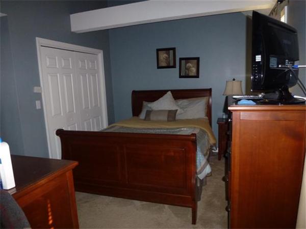 Viewing Image 4