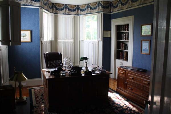 Viewing Image 4
