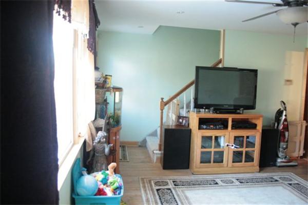Viewing Image 8