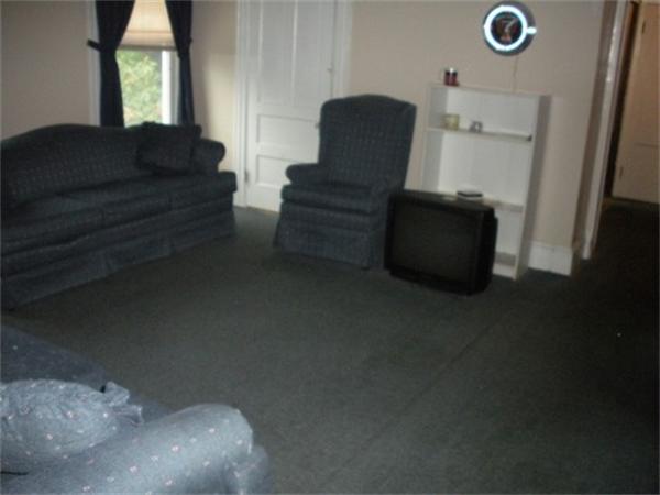 Viewing Image 9