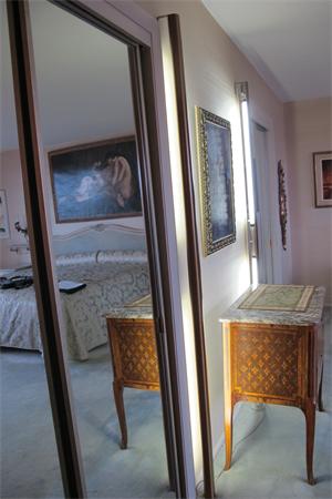 Viewing Image 21