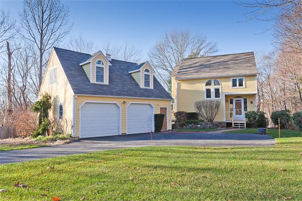 Single Family Home for Sale, ListingId:17860070, location: 3 Lee Road Groveland 01834