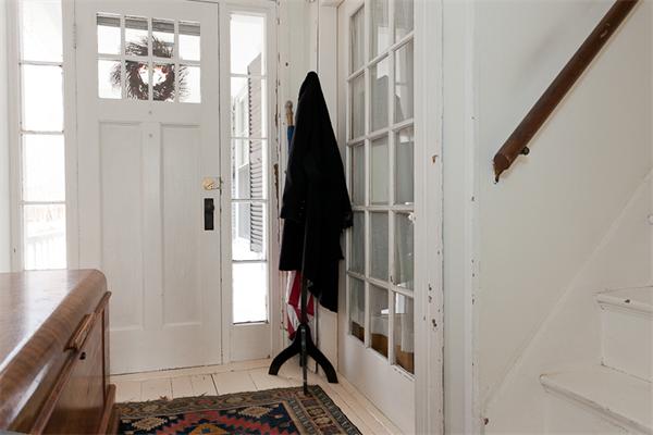 Viewing Image 6