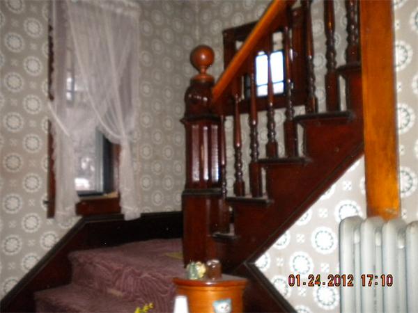 Viewing Image 9