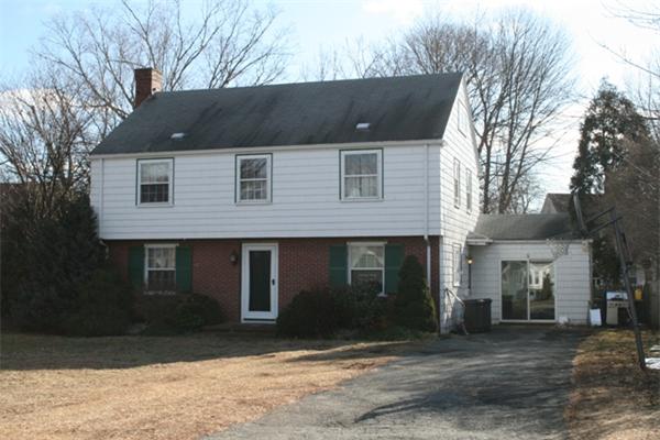 Single Family Home for Sale, ListingId:17966151, location: 9 Lakeview Drive Lynnfield 01940