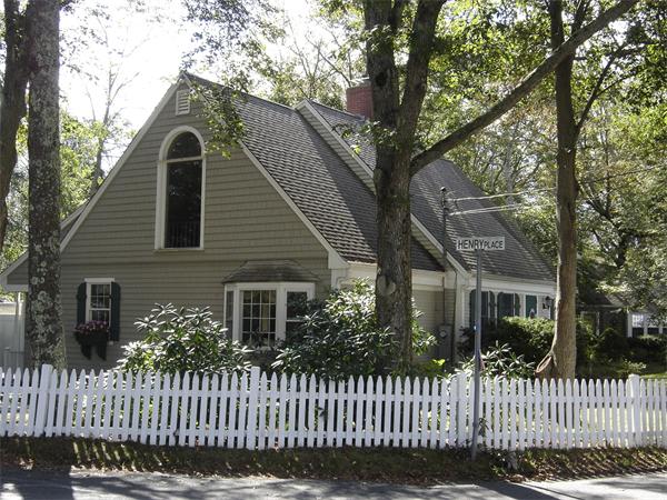 Single Family Home for Sale, ListingId:18041184, location: 32 Park Ave Barnstable 02630
