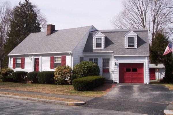 Single Family Home for Sale, ListingId:18041183, location: 12 Shetland Road Wakefield 01880