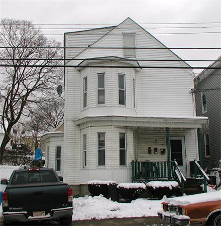 Real Estate for Sale, ListingId:18116912, location: 165 Smith Street Lowell 01851