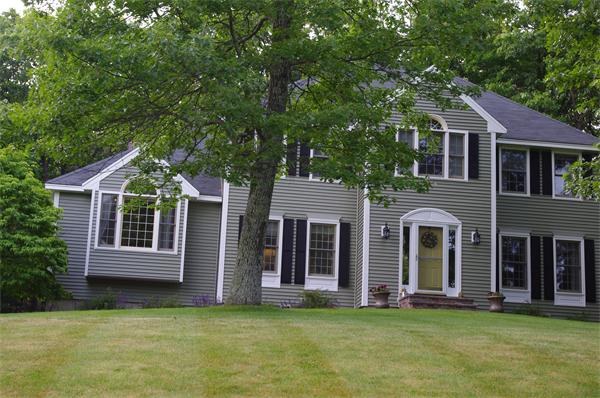 Single Family Home for Sale, ListingId:18473413, location: 44 Arrowwood Street Methuen 01844