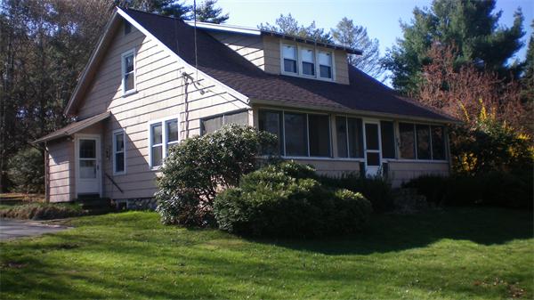 Single Family Home for Sale, ListingId:18116896, location: 203 W. Main St Northborough 01532