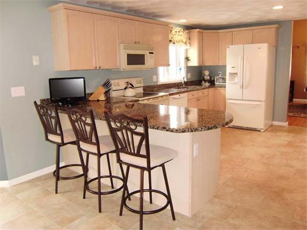Real Estate for Sale, ListingId:18473314, location: 44 Archibald Ave Methuen 01844