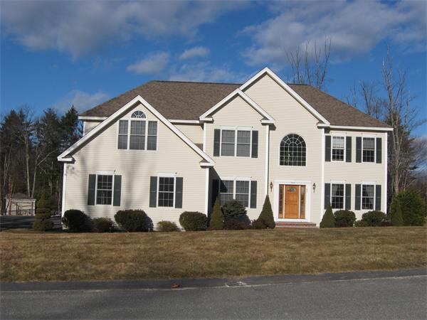 Single Family Home for Sale, ListingId:18408998, location: 57 Heather Lee Ln Pelham 03076