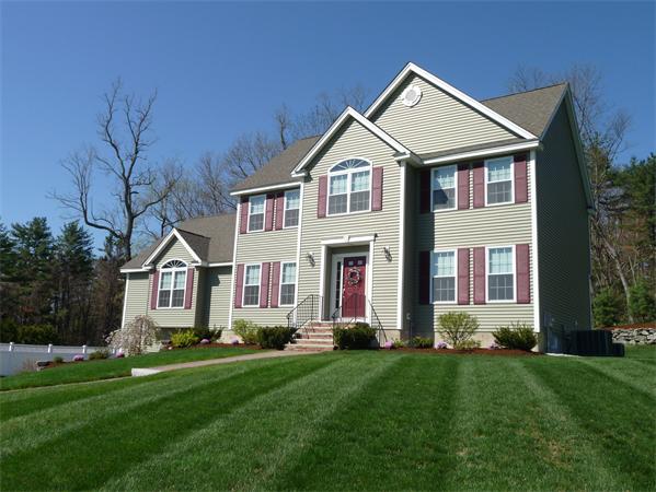 Single Family Home for Sale, ListingId:18409025, location: 2 Jonathan Cir Tyngsboro 01879