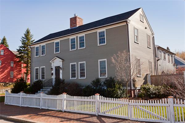 Single Family Home for Sale, ListingId:18579266, location: 327 Merrimac St Newburyport 01950