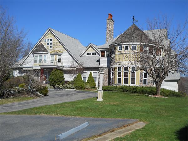 Single Family Home for Sale, ListingId:18657188, location: 435 East Broadway Haverhill 01830