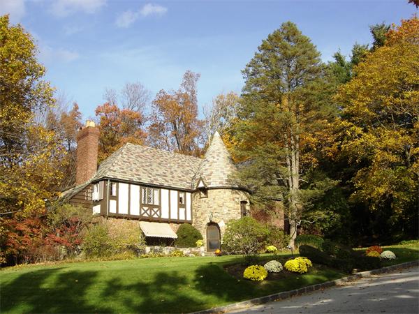 Single Family Home for Sale, ListingId:18690480, location: 25 WESTWOOD DRIVE Worcester 01609