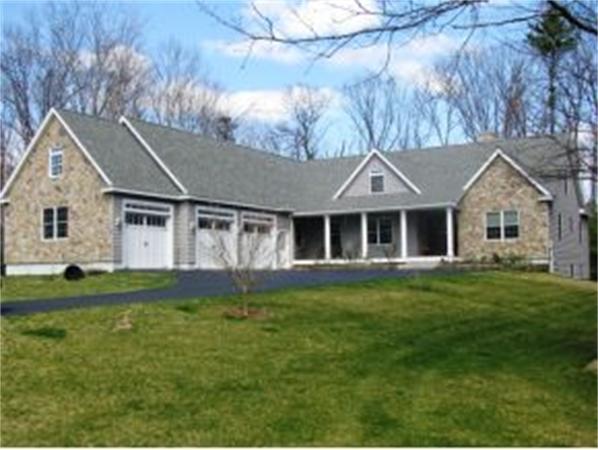 Single Family Home for Sale, ListingId:18730151, location: 5 Hunt Road Kingston 03848