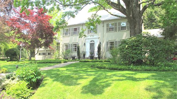 Single Family Home for Sale, ListingId:18790915, location: 12 PAUL REVERE ROAD Worcester 01609