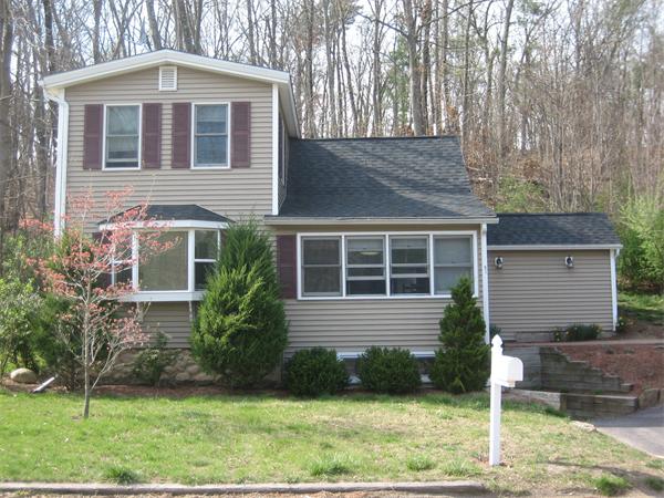 Single Family Home for Sale, ListingId:18810492, location: 91 Hudson St Northborough 01532